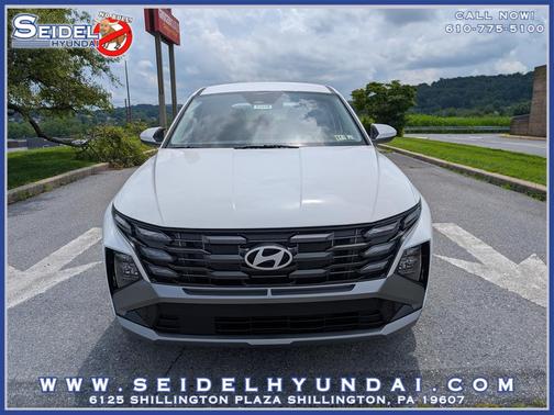 2025 Hyundai TUCSON SE