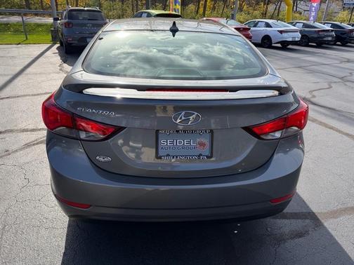 2014 Hyundai ELANTRA SE