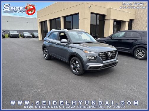 Ecotronic Gray 2026 Hyundai VENUE SEL