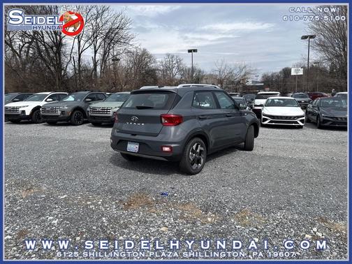 Ecotronic Gray 2026 Hyundai VENUE SEL