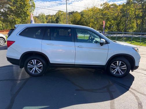 2017 Honda Pilot EX