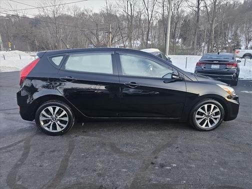 2017 Hyundai Accent Sport