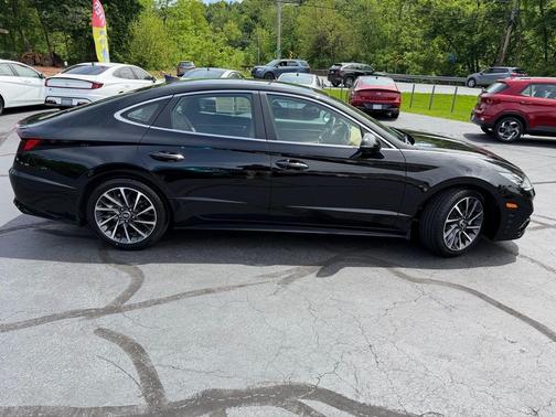 Onyx Black 2023 Hyundai SONATA Limited