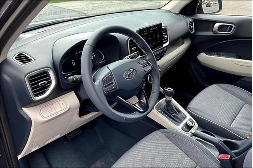 2025 Hyundai VENUE Limited