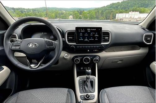 2025 Hyundai VENUE Limited
