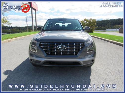 Ecotronic Gray w/Black Roof 2026 Hyundai VENUE SEL w/Two-Tone Roof