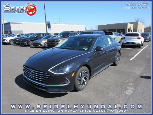 2023 Hyundai SONATA Hybrid SE