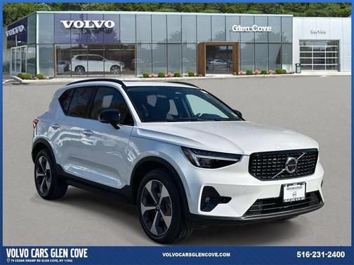 2026 Volvo XC40 B5 Plus