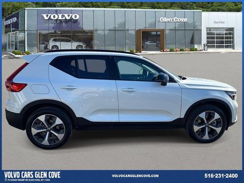 2026 Volvo XC40 B5 Plus