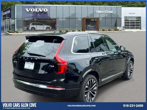 Onyx Black Metallic 2026 Volvo XC90 Plug-In Hybrid T8 Ultra 7-Seater