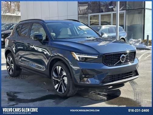 2026 Volvo XC40 B5 Ultra