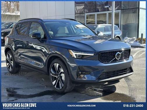 2026 Volvo XC40 B5 Ultra