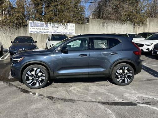 2026 Volvo XC40 B5 Ultra