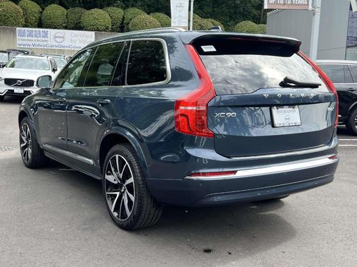 2024 Volvo XC90 B6 Plus Bright Theme 7-Seater