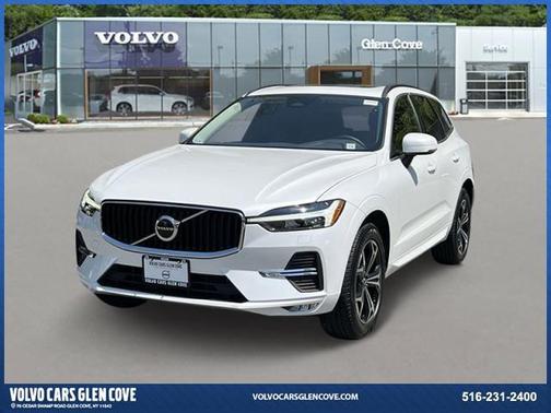 2022 Volvo XC60 B5 Momentum