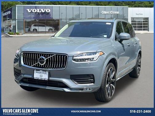 2022 Volvo XC90 T6 Momentum 7 Passenger