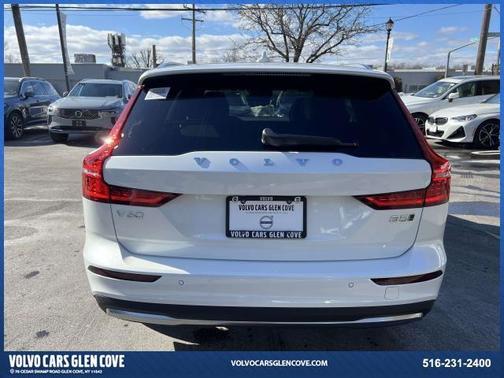 2026 Volvo V60 Cross Country B5 Ultra