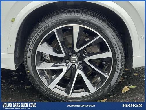 2019 Volvo XC90 T6 Momentum