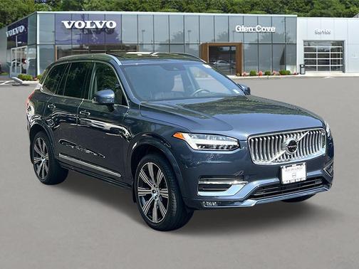 2022 Volvo XC90 T6 Inscription 7 Passenger