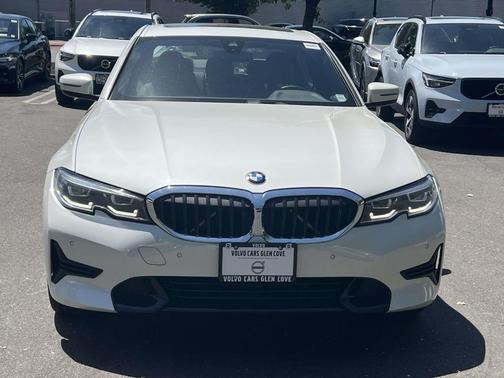 Mineral White Metallic 2021 BMW 330 i xDrive