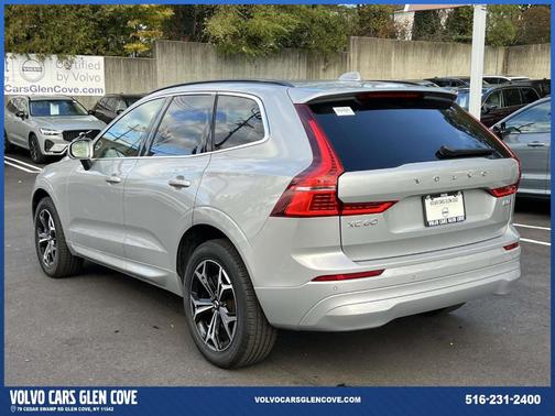 2022 Volvo XC60 B5 Momentum