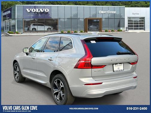 2022 Volvo XC60 B5 Momentum