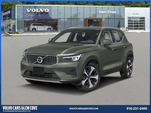 2025 Volvo XC40 B5 Core Bright Theme