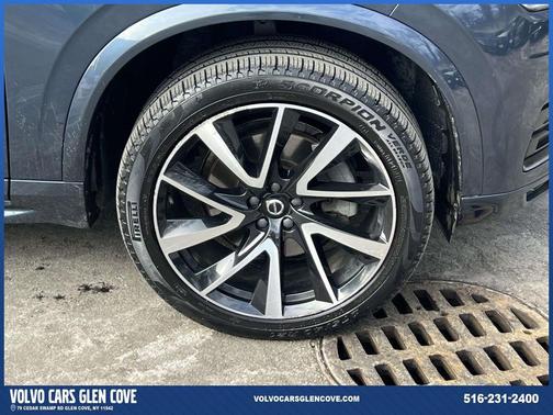 2020 Volvo XC90 T6 Momentum 7 Passenger