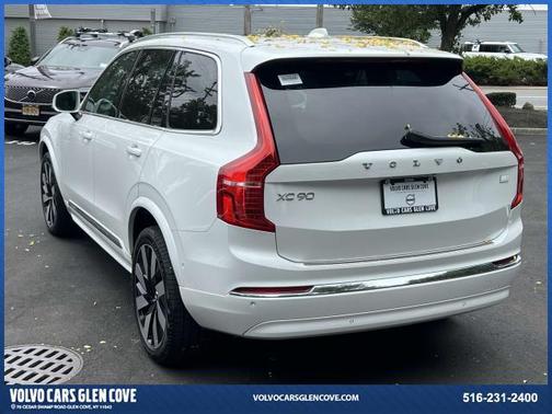 2023 Volvo XC90 Recharge Plug-In Hybrid T8 Ultimate Bright Theme 7-Seater