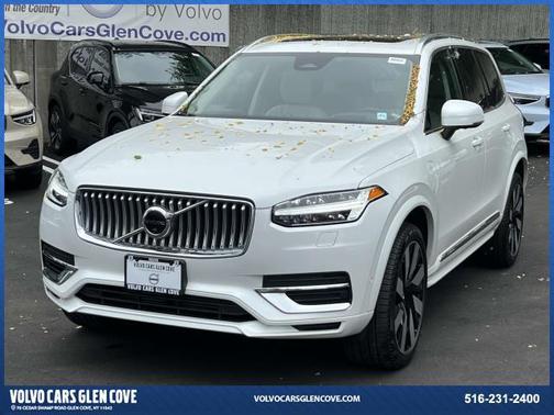2023 Volvo XC90 Recharge Plug-In Hybrid T8 Ultimate Bright Theme 7-Seater