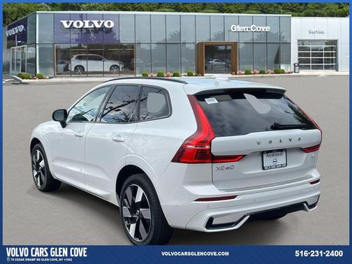 2024 Volvo XC60 Recharge Plug-In Hybrid T8 Plus Dark Theme