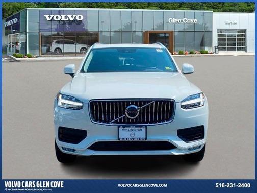 Photo 2 of 32 of 2020 Volvo XC90 T5 Momentum 7 Passenger