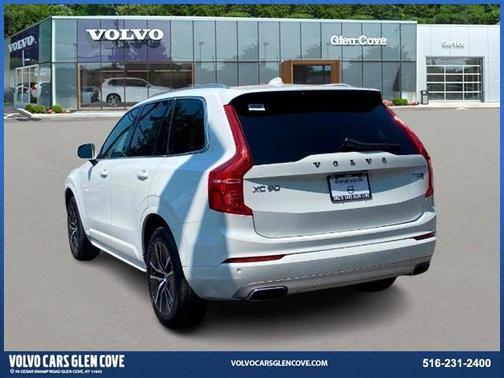 Photo 4 of 32 of 2020 Volvo XC90 T5 Momentum 7 Passenger