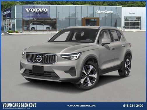 2025 Volvo XC40 B5 Ultra Bright Theme