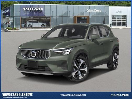 2025 Volvo XC40 B5 Ultra Bright Theme