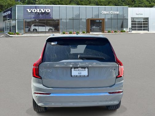 2026 Volvo XC90 B6 Plus 7-Seater