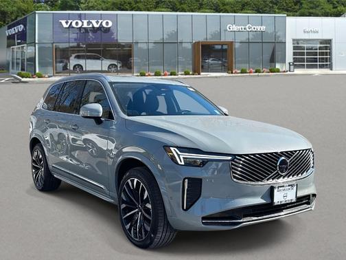 2026 Volvo XC90 B6 Plus 7-Seater