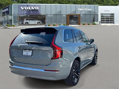 2026 Volvo XC90 B6 Plus 7-Seater