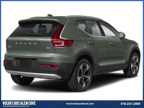 2025 Volvo XC40 B5 Ultra Dark Theme