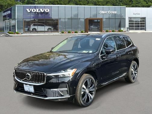 2023 Volvo XC60 Recharge Plug-In Hybrid T8 Plus Bright Theme