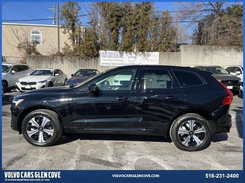 2026 Volvo XC40 B5 Plus