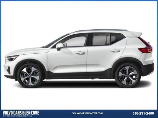 2025 Volvo XC40 B5 Ultra Dark Theme