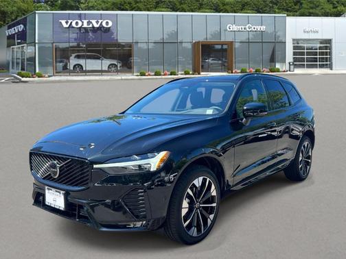 Onyx Black Metallic 2026 Volvo XC60 B5 Plus