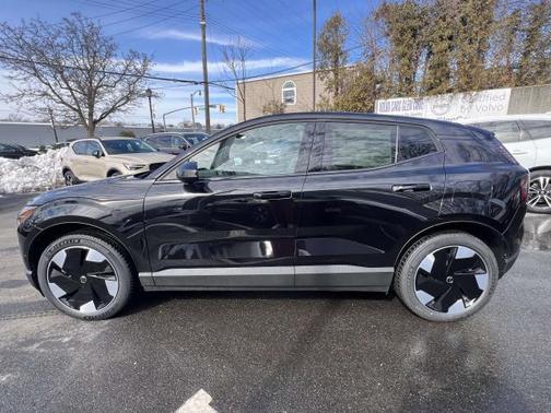 2026 Volvo EX30 Twin Motor Ultra