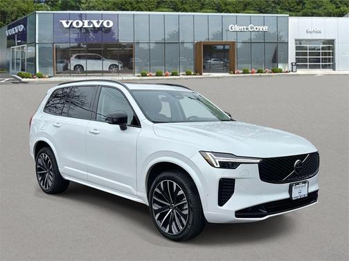 2026 Volvo XC90 B6 Ultra Dark Theme 7-Seater