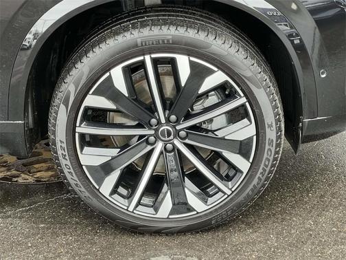 2026 Volvo XC90 B5 Plus 7-Seater