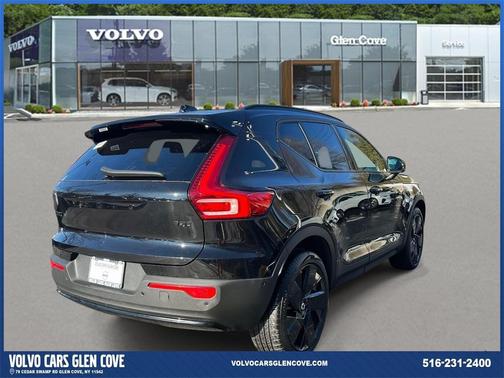 2026 Volvo XC40 B5 Ultra Black Edition