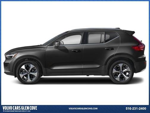 2025 Volvo XC40 B5 Ultra Dark Theme
