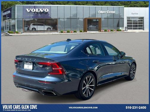 Denim Blue Metallic 2021 Volvo S60 T5 Momentum