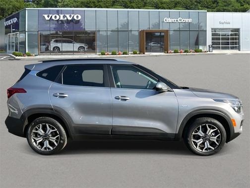 2022 Kia Seltos EX